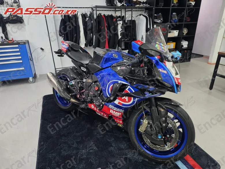 Yamaha Yzf R1