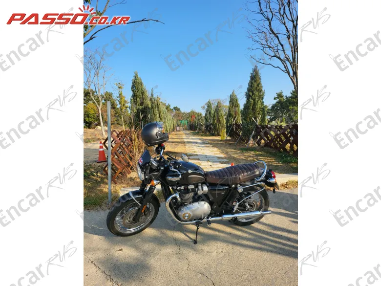 Triumph Bonneville T120 - фото 1