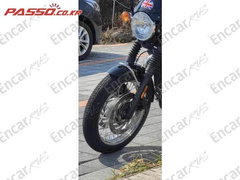 Triumph Bonneville T120 - фото 5
