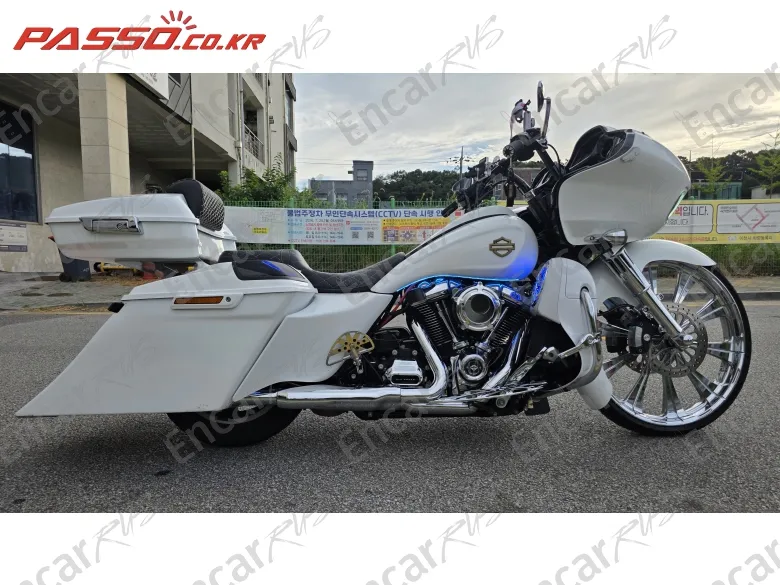 HARLEY-DAVIDSON FLTR - фото 0
