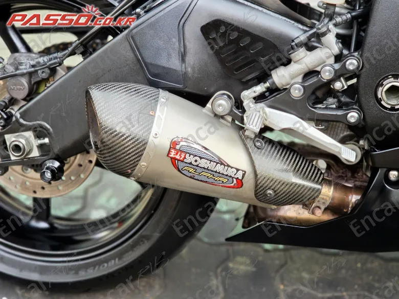 YAMAHA YZF R6 - фото 6