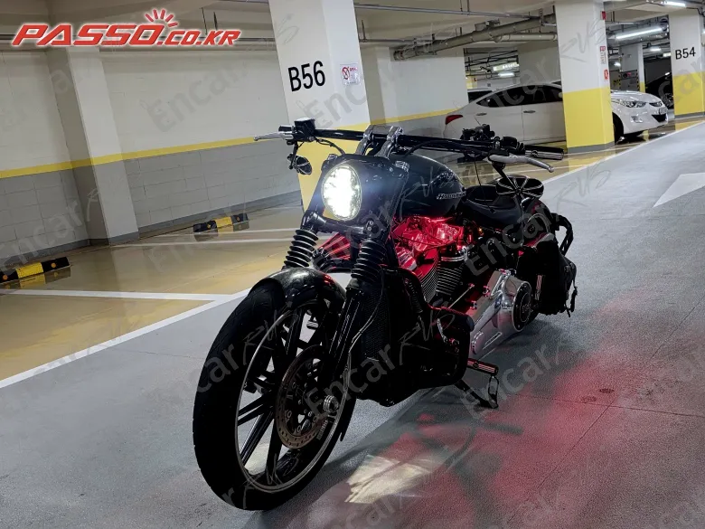 Harley-Davidson Breakout 114 - фото 1