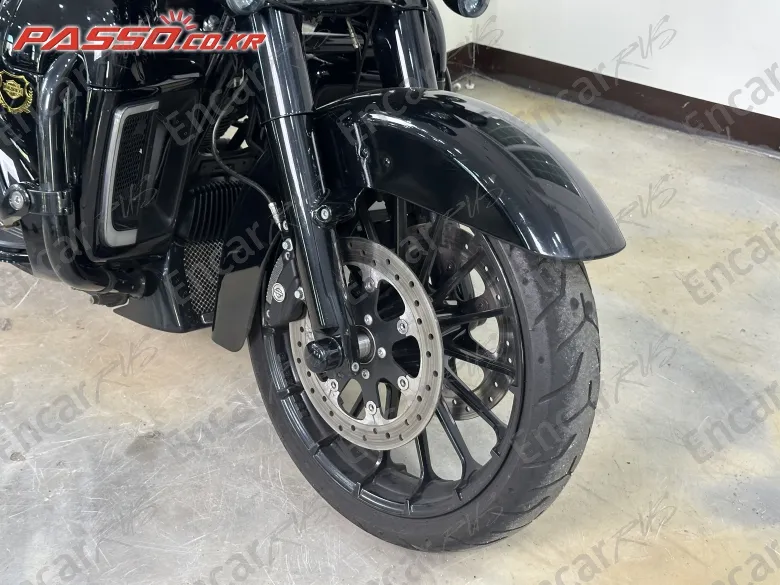 Harley-Davidson Flhxs Street Glide Special - фото 5