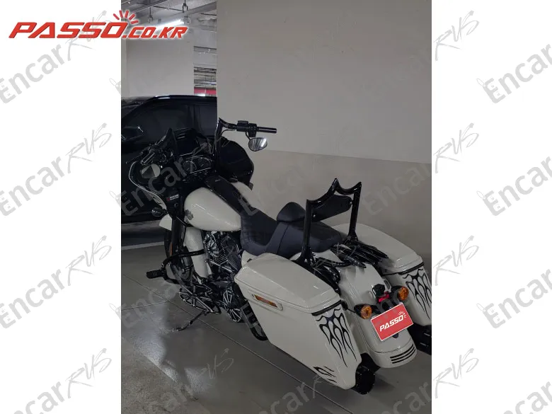 Harley-Davidson Road Glide Special - фото 2