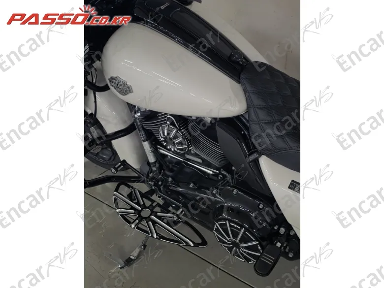 Harley-Davidson Road Glide Special - фото 4