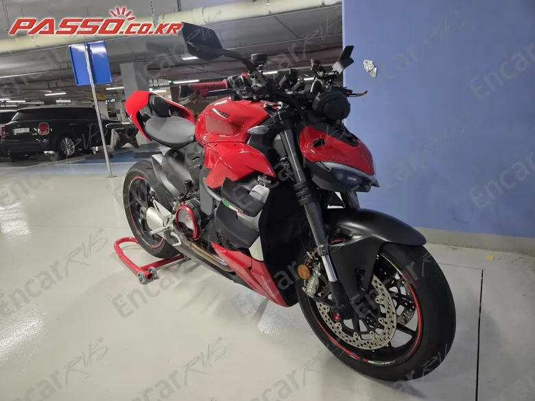 DUCATI STREETFIGHTER V2 - фото 0