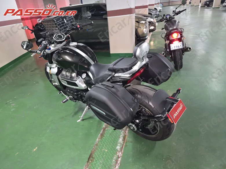 TRIUMPH ROCKET Ⅲ GT - фото 3