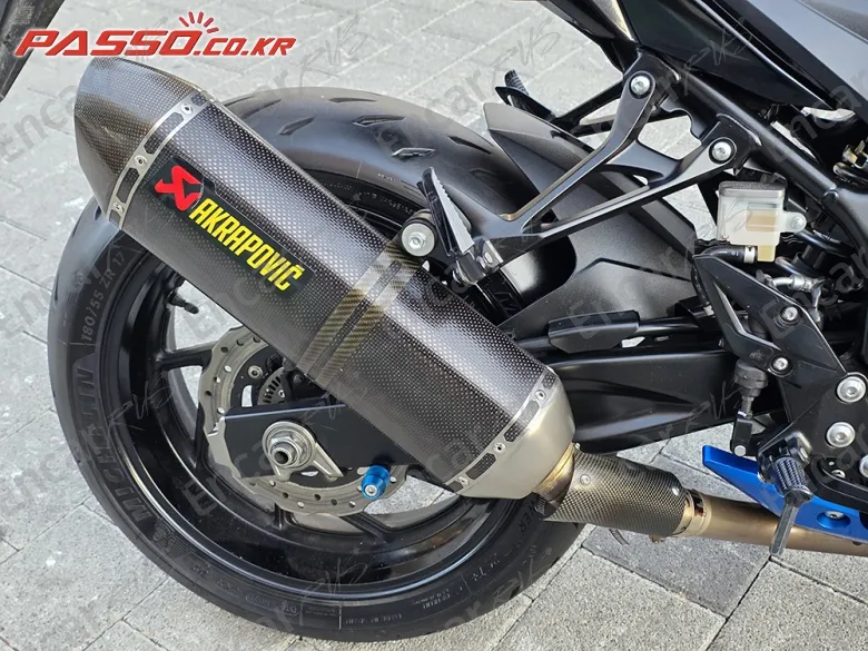 Suzuki Gsx S 750 - фото 6