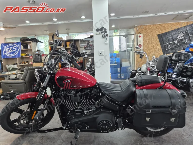 HARLEY-DAVIDSON STREET BOB 114 - фото 1
