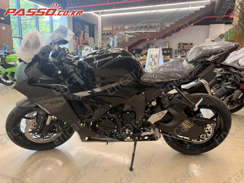 KAWASAKI ZX 6 R - фото 1