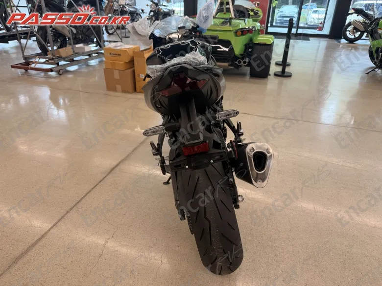 KAWASAKI ZX 6 R - фото 2