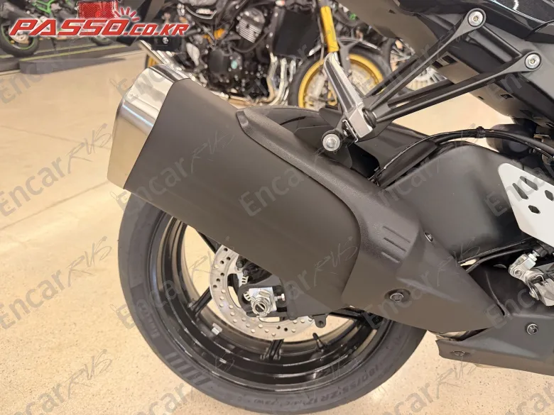 KAWASAKI ZX 6 R - фото 6