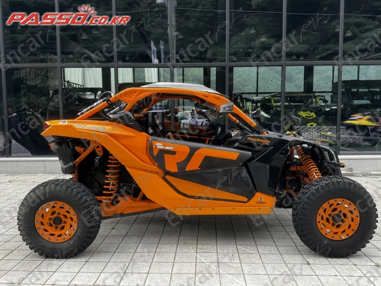 BRP CAN-AM MAVERICK X3 X RC TURBO R - фото 0