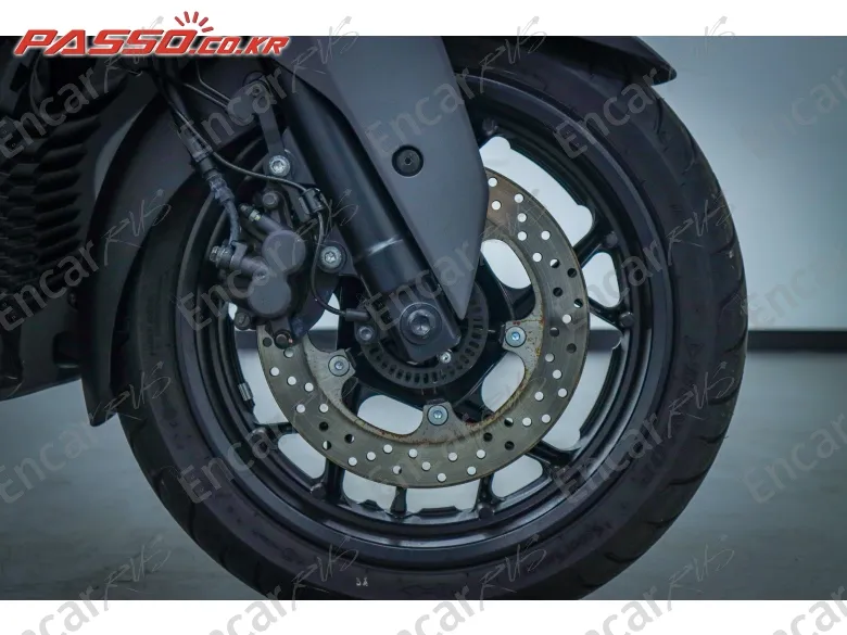 Yamaha X Max 300 Abs - фото 5