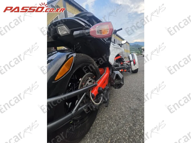 Brp Can-Am Spyder F3 S - фото 6