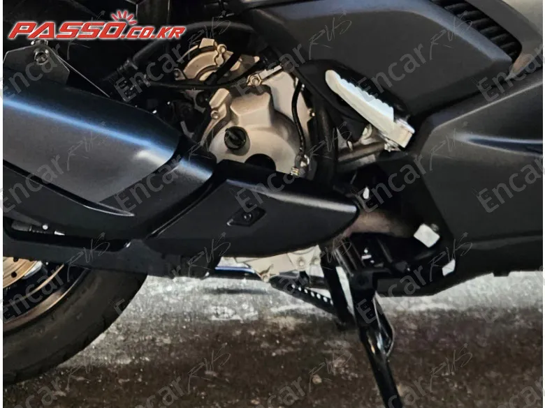 Yamaha X Max 300 Abs - фото 4