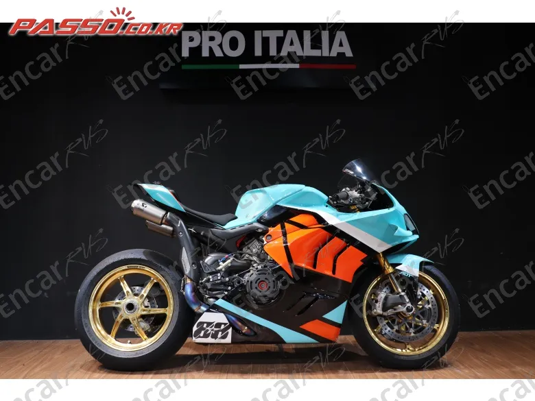 Ducati Panigale V4 S 2023, фото 1