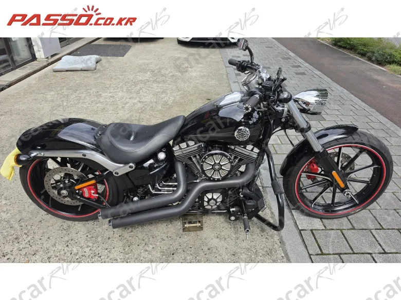 Harley-Davidson Breakout - фото 0