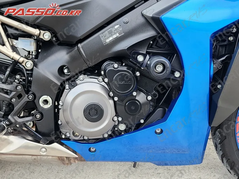 Suzuki Gsx S 1000 Gt - фото 3