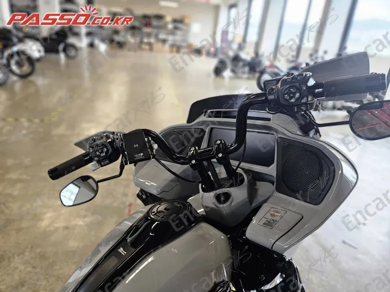 Harley-Davidson Fltr - фото 5
