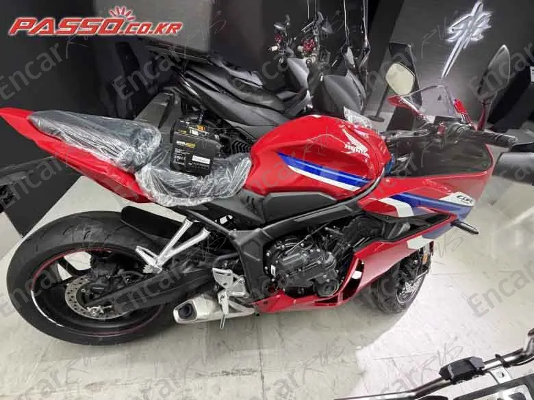 Honda Cb 650 R E-Clutch 2026, фото 1