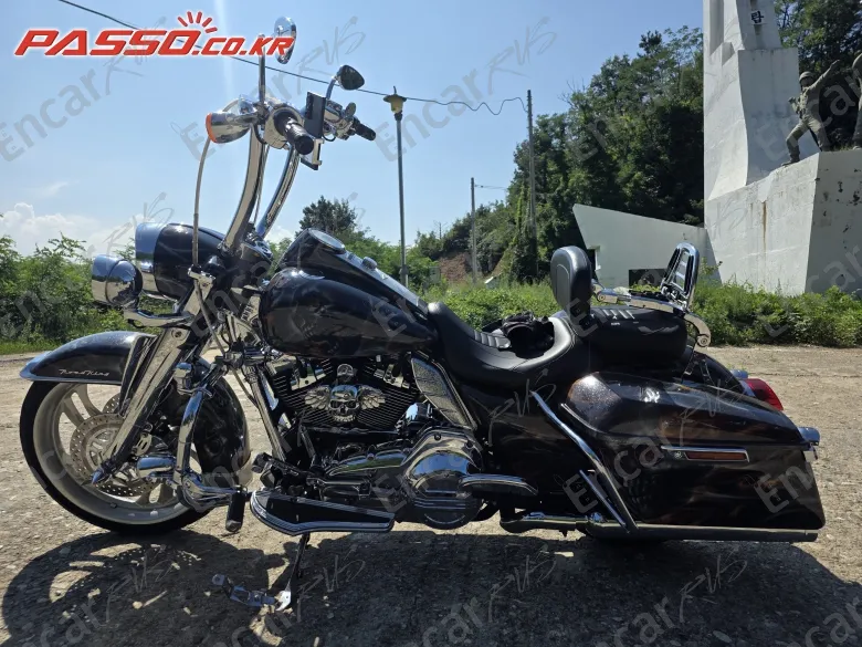Harley-Davidson Flhr - фото 0