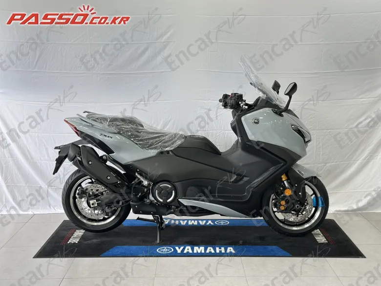 Yamaha T Max 560