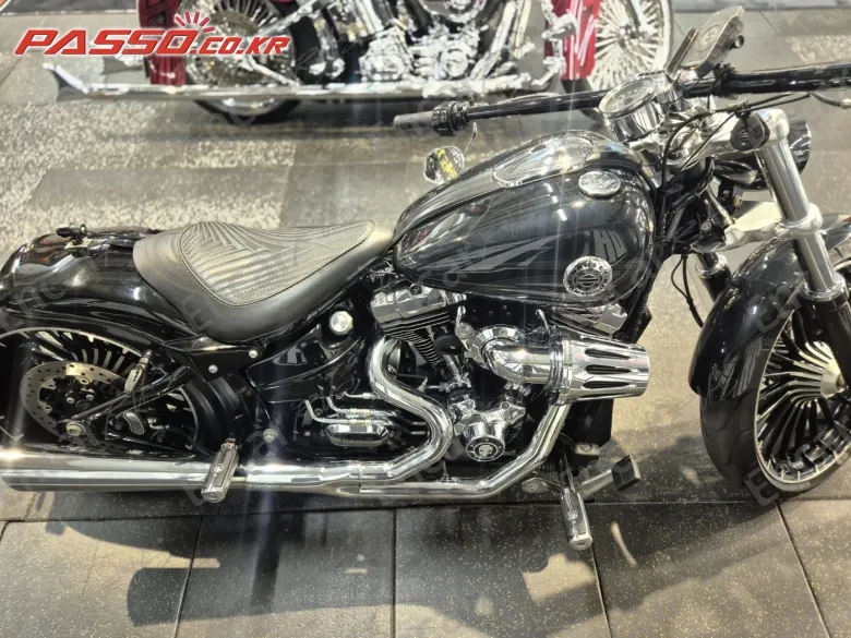 Harley-Davidson Breakout 2017, фото 1