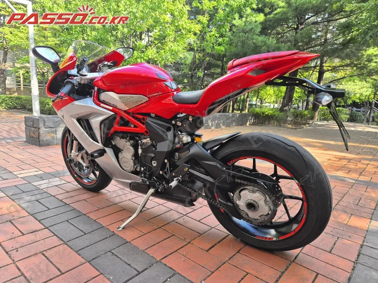 Mv Agusta F3 800 - фото 2