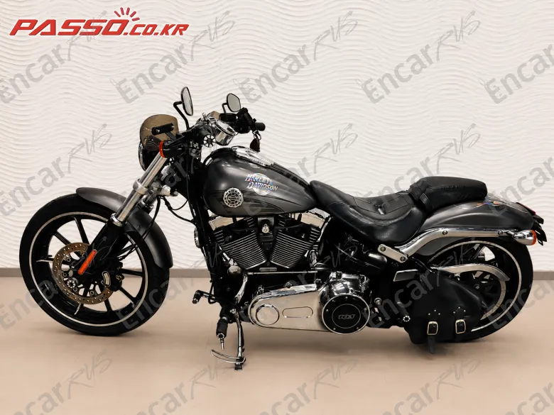 Harley-Davidson Breakout - фото 1