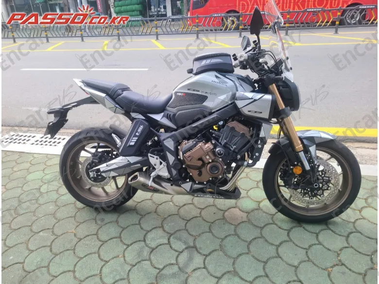 Honda Cb 650 R E-Clutch 2025, фото 1