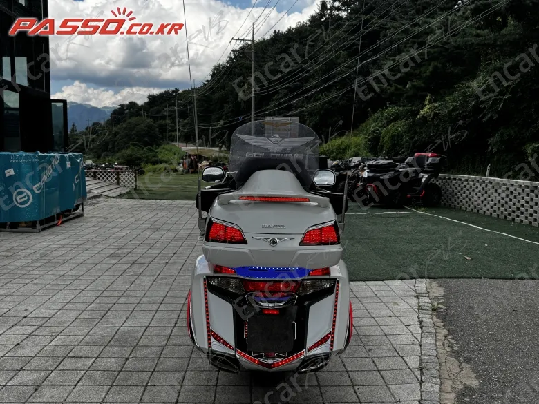 Honda Goldwing 1800 - фото 2