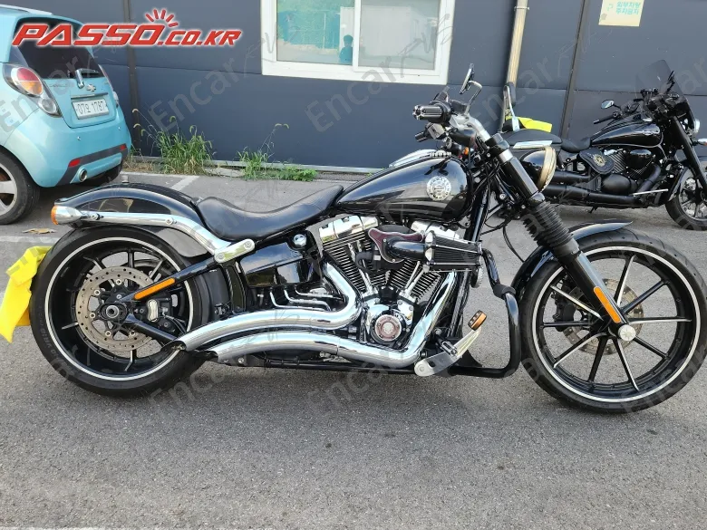 Harley-Davidson Breakout 2016, фото 1