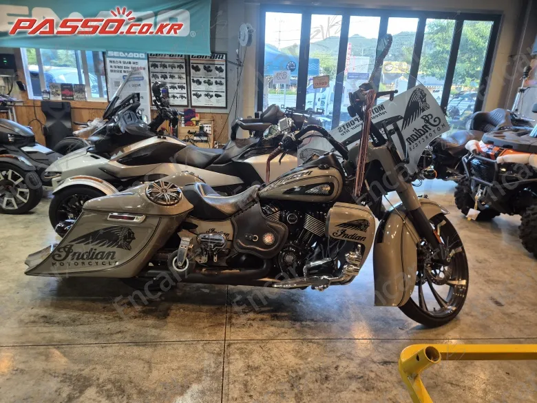Indian Springfield Dark Horse 2022, фото 1