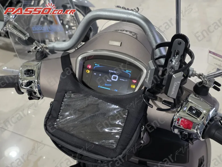Vespa Gts 300 Super Tech - фото 3