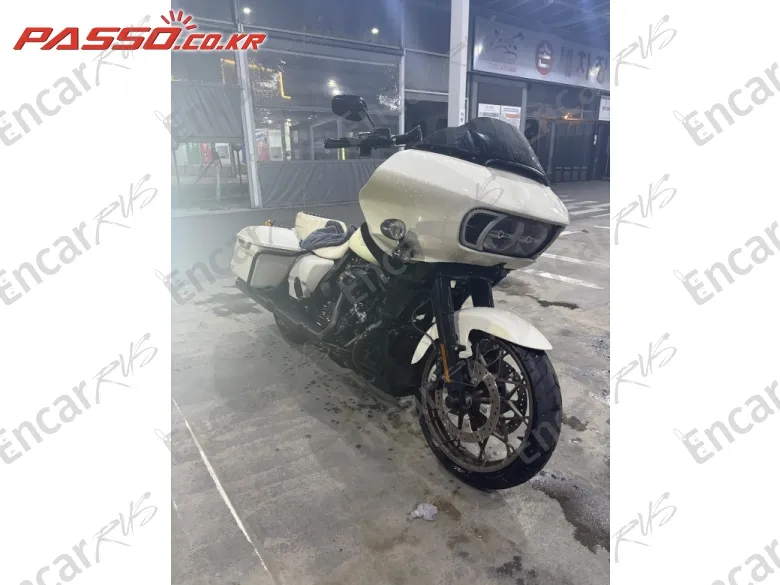 Harley-Davidson Road Glide St - фото 4