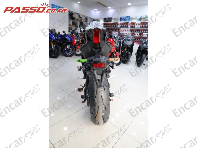 Yamaha Yzf R9 - фото 2