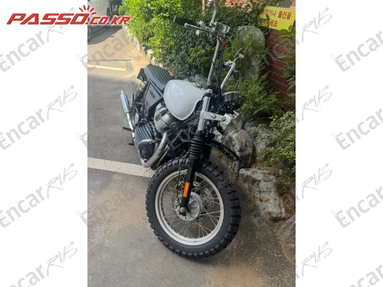 Royal Enfield Interceptor 650 - фото 1