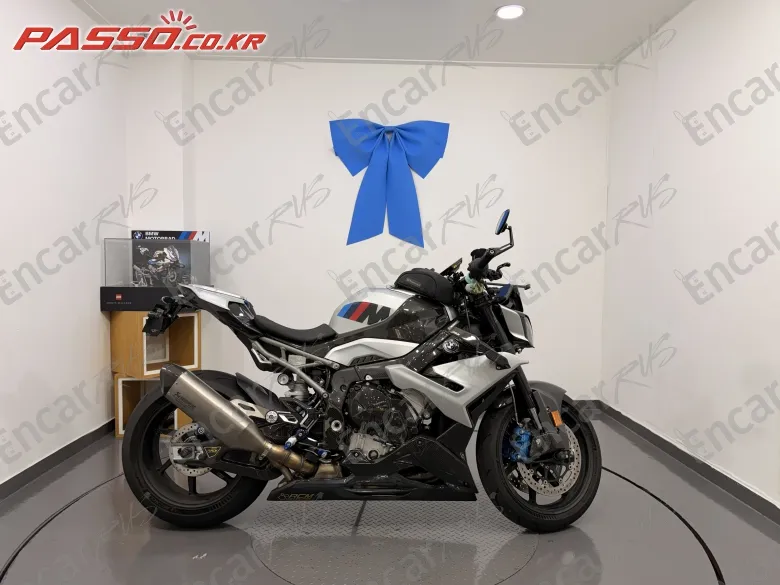 BMW M 1000 R 2025, фото 1