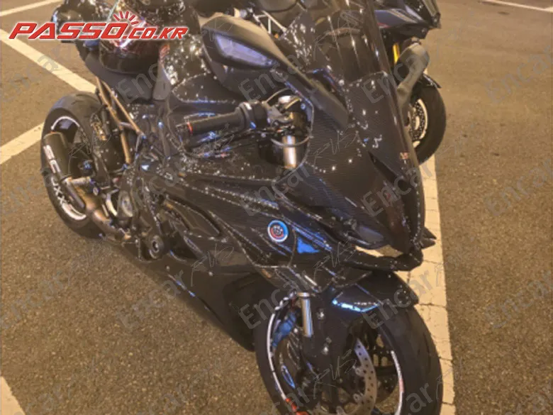 BMW S 1000 RR