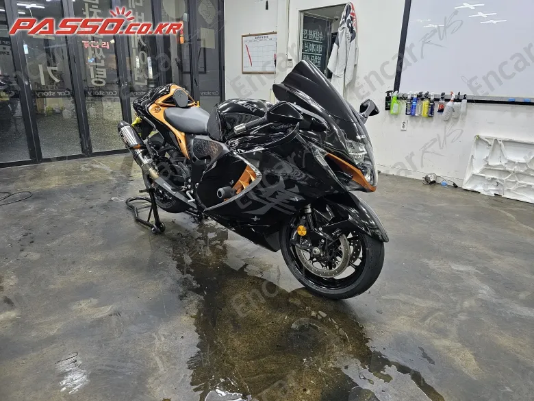 Suzuki GSX R 1300 Hayabusa 2022, фото 1