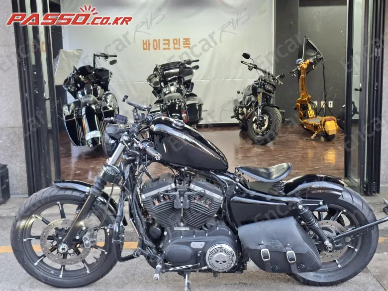 HARLEY-DAVIDSON XL 883 - фото 1