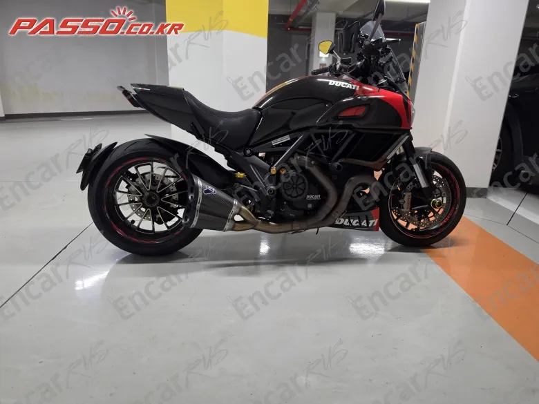 Ducati Diavel Dark 2015, фото 1