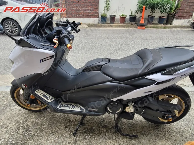 Yamaha T Max 560 - фото 1