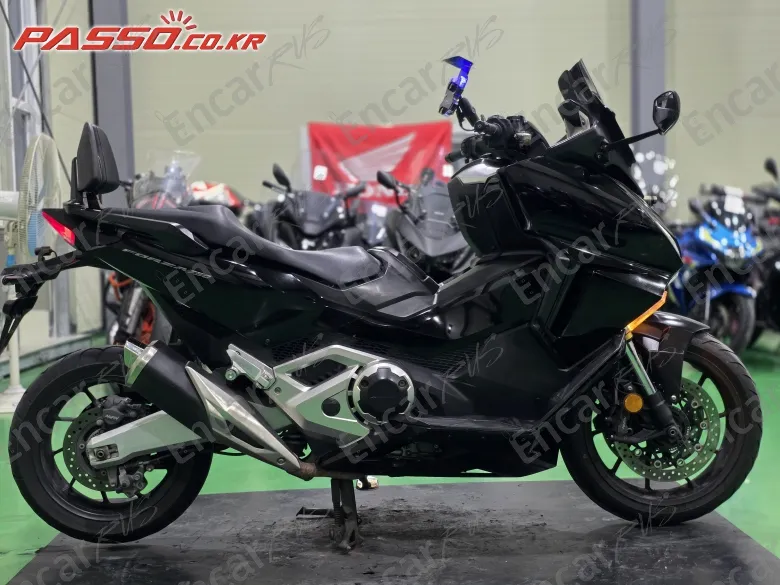 Honda Forza 750 2021, фото 1