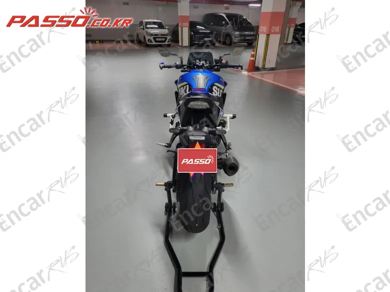 Suzuki Gsx S 1000 - фото 2
