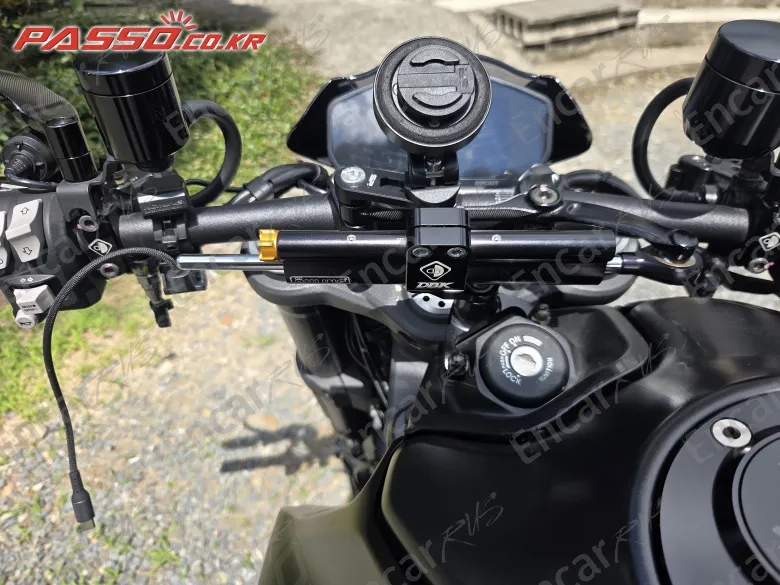 Ducati Monster 937 - фото 3