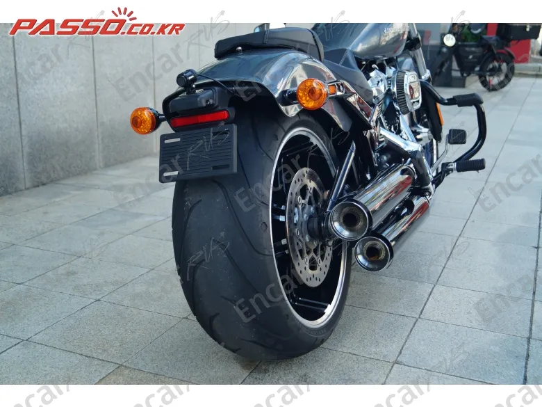 Harley-Davidson Breakout 114 - фото 2