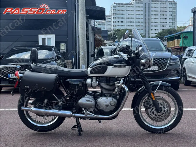 TRIUMPH BONNEVILLE T120 2024, фото 1