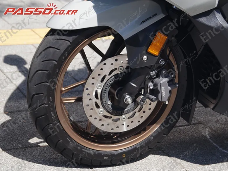 Honda Forza 350 - фото 5